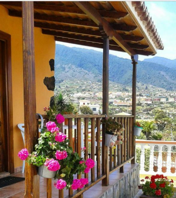 Casa Cruz * Breña Baja